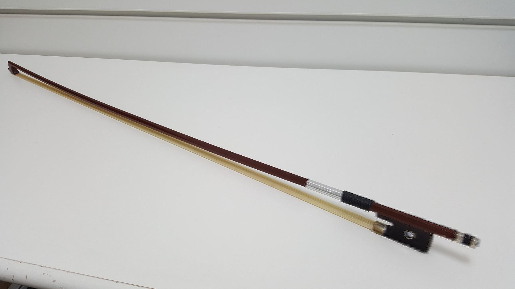 Strumenti musicali: 4/4 bogen für violine, neu – Nuovo (secondo la descrizione) da Glattbrugg venduto da Swissmusik