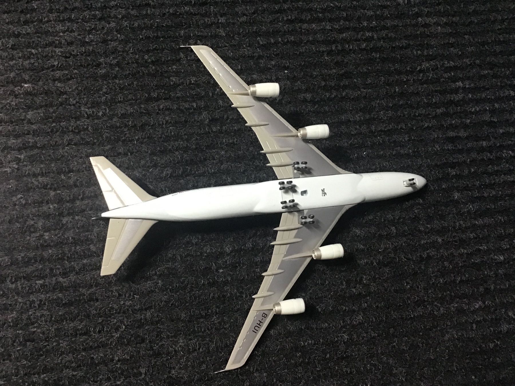 Boeing Kit di modellismo & Modellini statici: CATHAY PACIFIC B 747-400 – Usato da Männedorf venduto da Spezial-Modelle 4