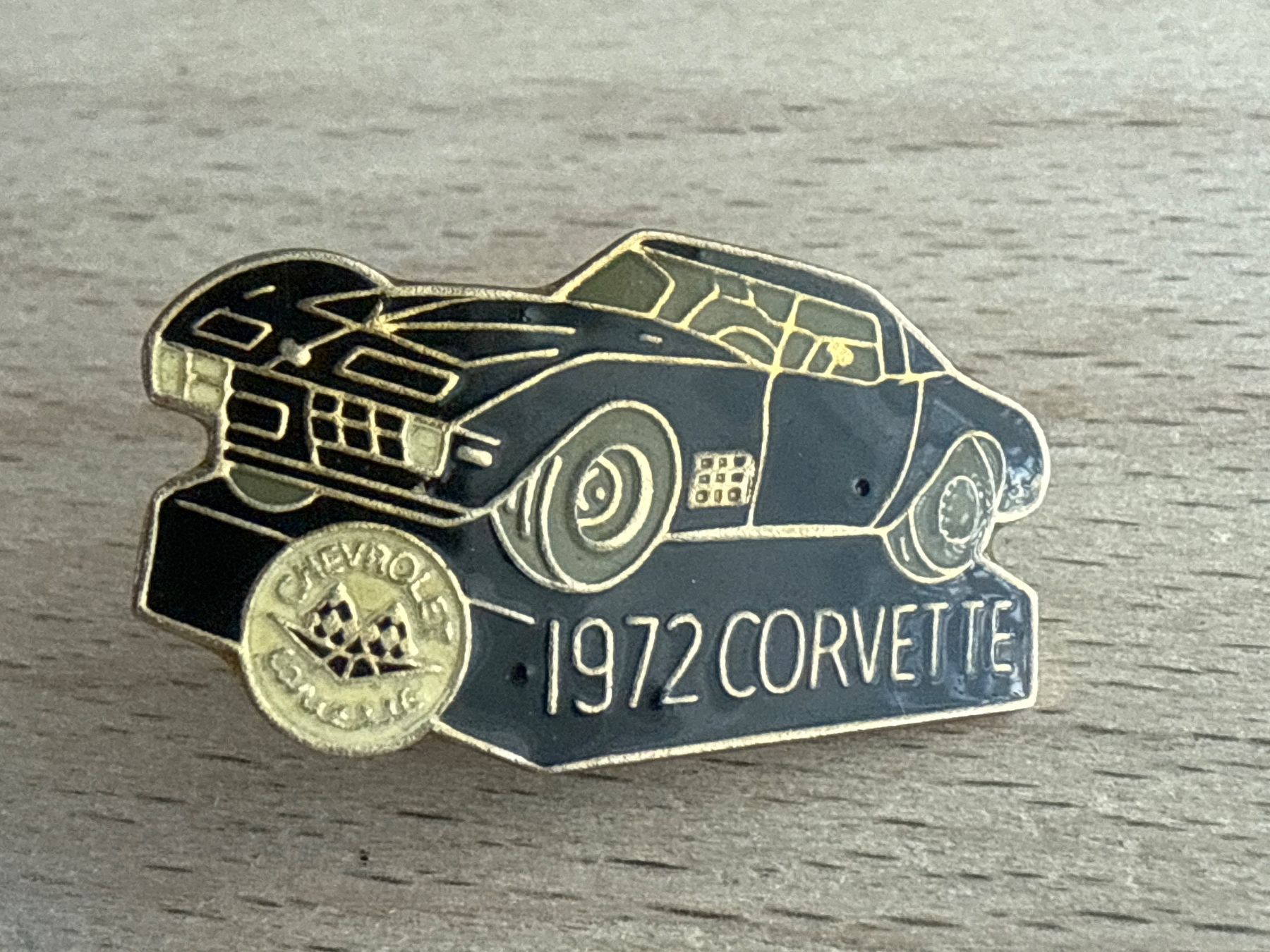 Plaquettes & Badges: Pin  Chevrolet Corvette 1972 – D'occasion à Glattbrugg par Schweigmatt