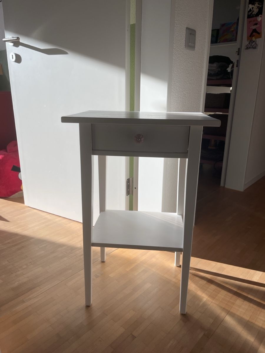 Comodini: Tischchen, Nachttisch ikea – Usato da Dagmersellen venduto da mas_zpx9 1