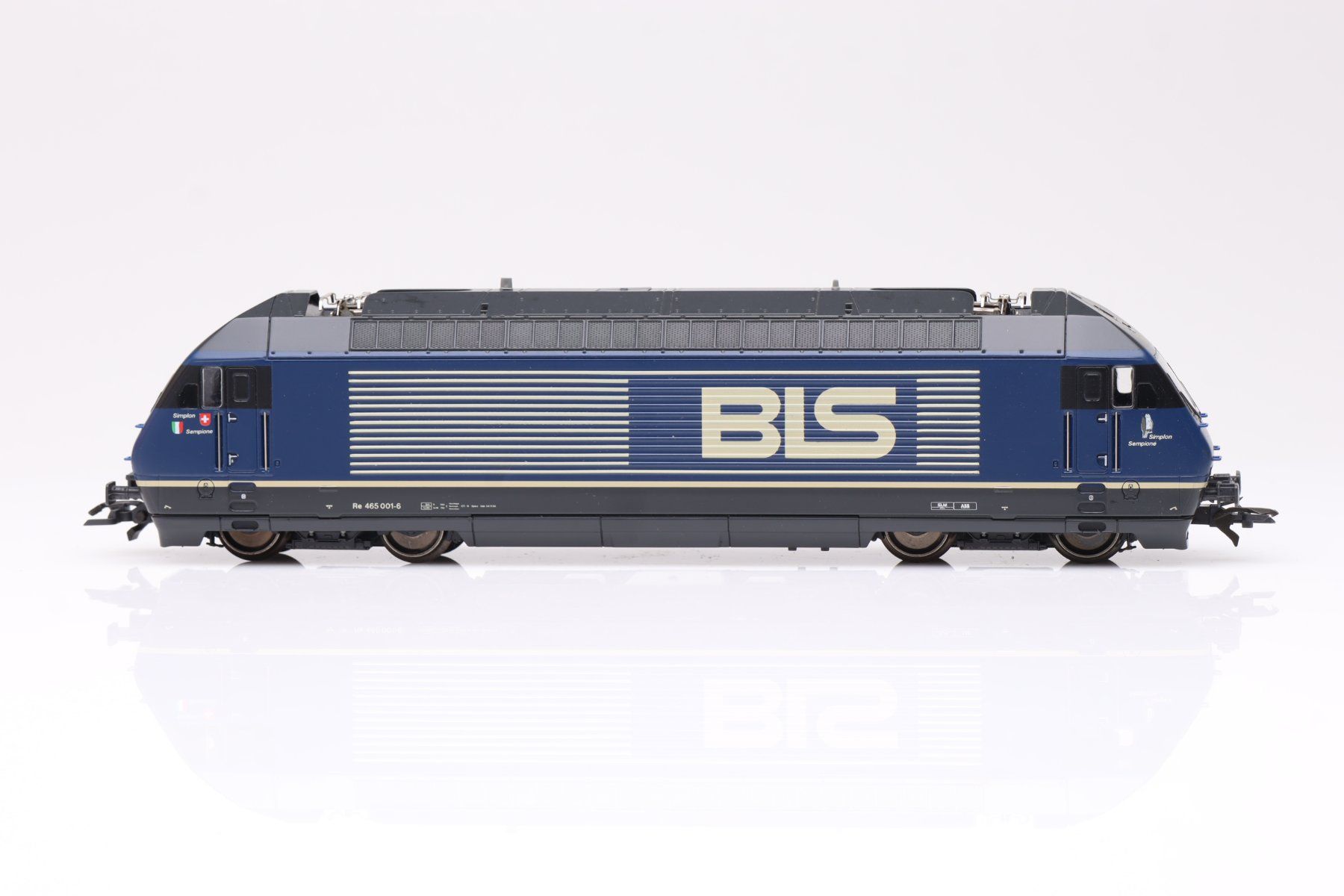 Roco Modellini di ferrovie: Roco BLS Re 465 "Simplon" Dummy DC, H0 – Usato da Ried (Muotathal) venduto da Modellbahn.swiss 2