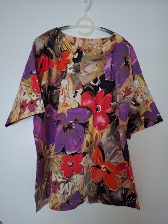 T-Shirt Damen bunter Blumenprint, sehr guter Zustand L/XL