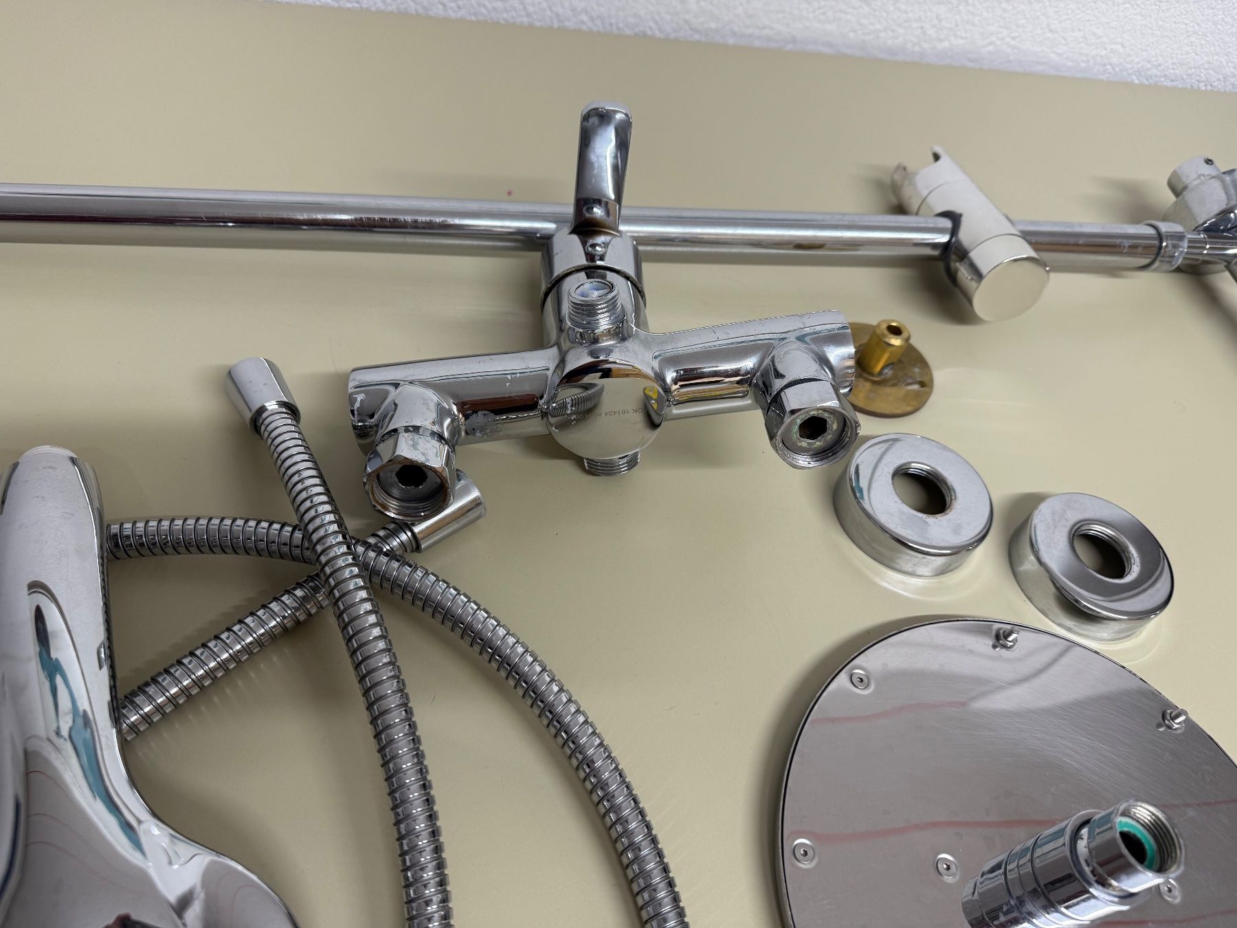 Hansgrohe Douches: Duschsystem Edelstahl 20 cm Regendusche & Handbrause – D'occasion à Wettingen par bar7 4