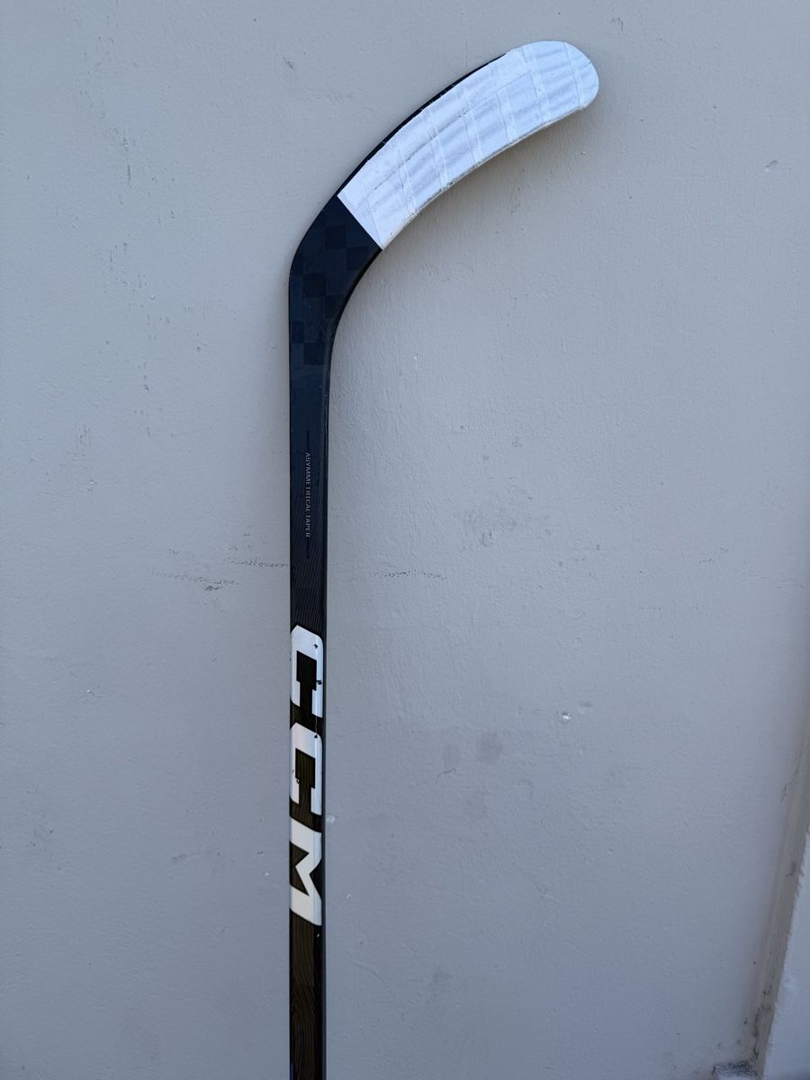 Ccm Crosses & Cannes: Eishockeystock CCM RIBCOR TRIGGER 7Pro – D'occasion à Uzwil par Nicolinna14 2
