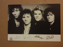 AXXIS -  original Autogramm