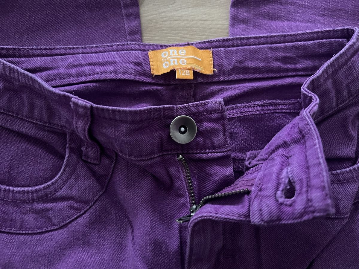 Pantaloni: Jeans in Lila - Grösse 128 – Usato da Thun venduto da Siladi 2