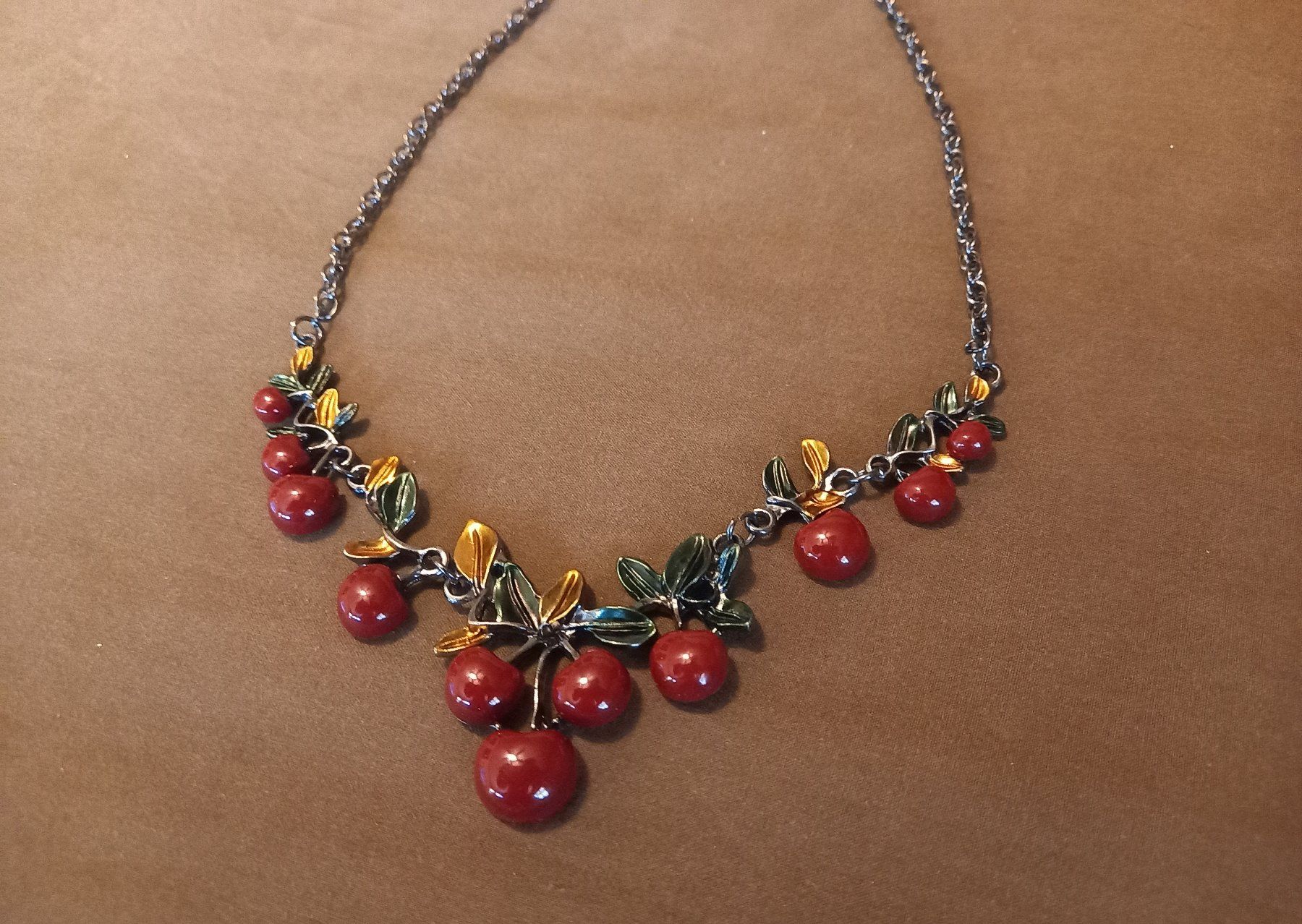 Ketten: Kirschen Retro Halskette - Collier Retro de cerises – Neu und originalverpackt aus Bussigny von NATURALO 4