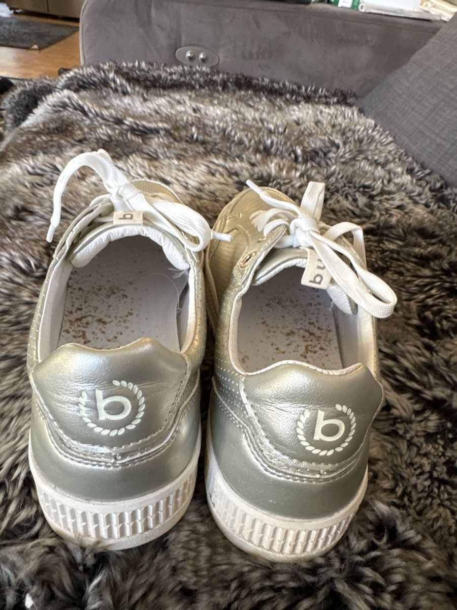 Bugatti Scarpe da donna: Bugatti Sneakers (38) – Usato da Vezia venduto da sidu03 1