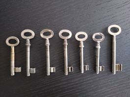 7 alte Zimmer Schlüssel