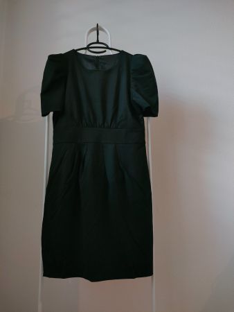 Wunderschönes und elegantes Kleid Damen mit kurzen Ärmeln