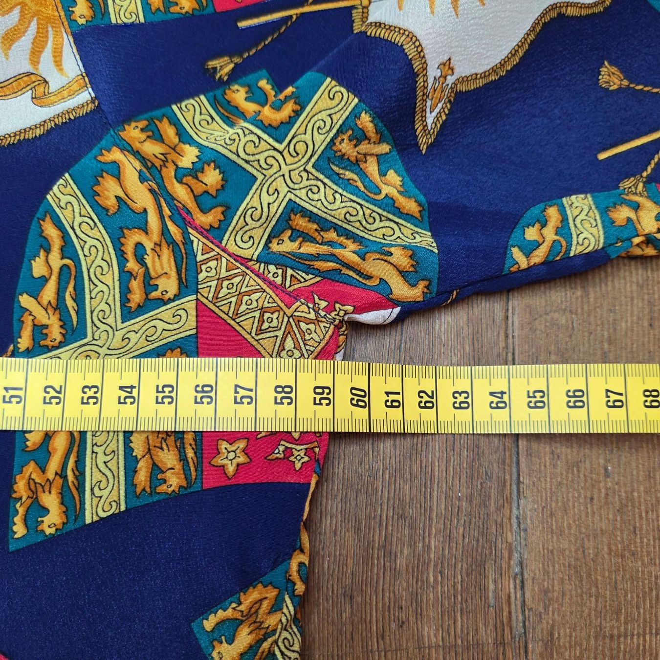 Camicette: Vintage 80s Seidenbluse – Usato da Bern venduto da -Aniko- 5