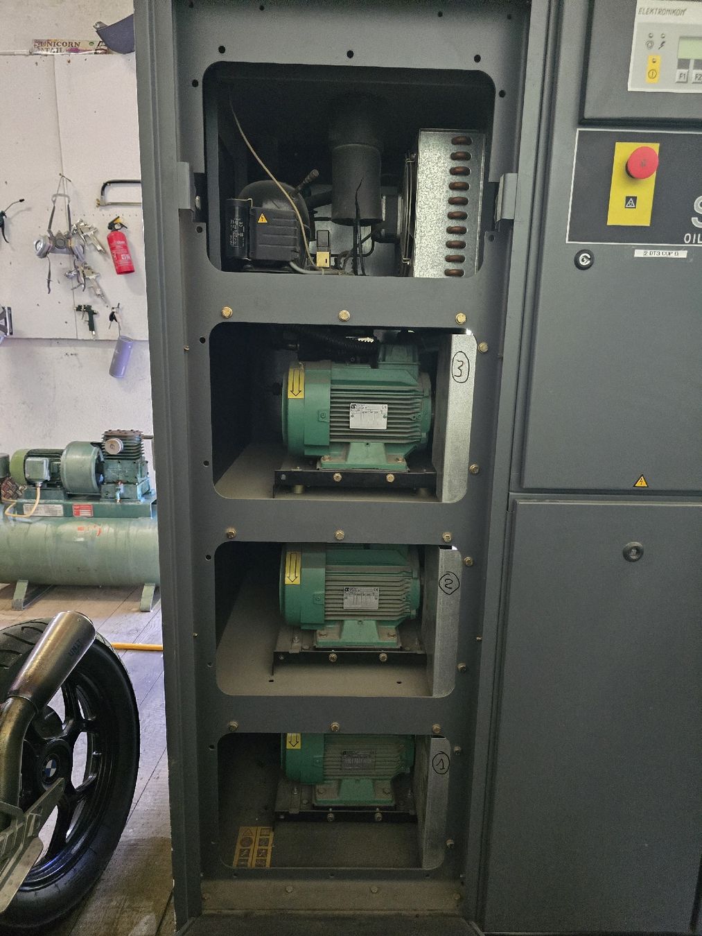 Atlas Copco Compressori: Atlas Copco SF11 – Difettoso da Biel/Bienne venduto da Mobile-Smart 2