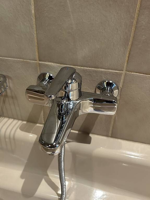 Vasche da bagno: Badewanne komplett – Usato da Stans venduto da Benzen 1