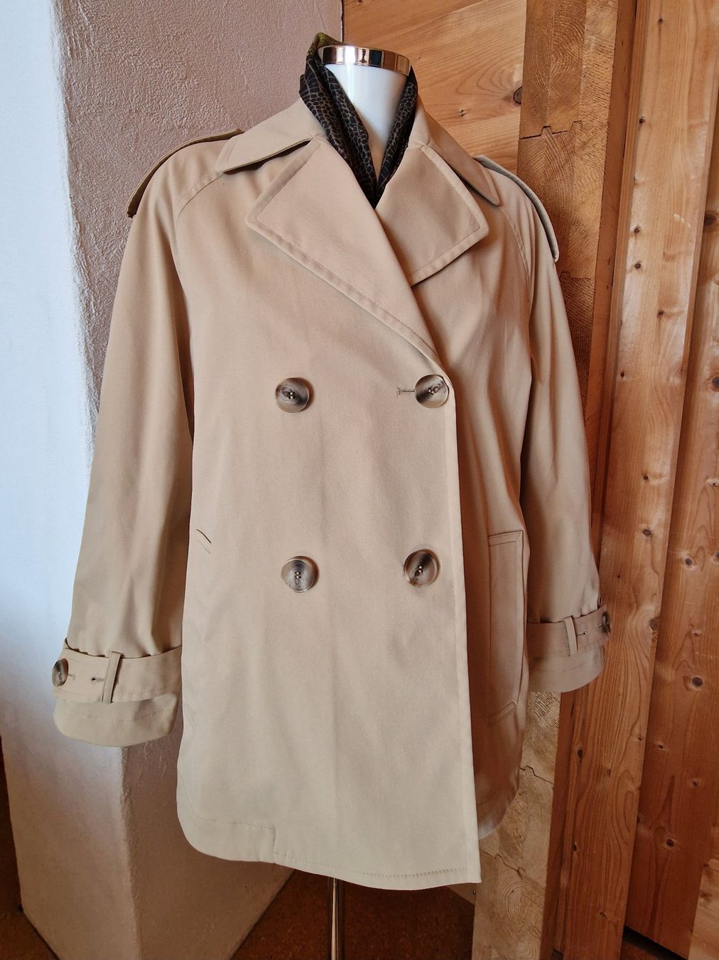 Vestes: Trenchcoat Jacke – Neuf avec emballage d'origine à Conters im Prättigau par baffe 1