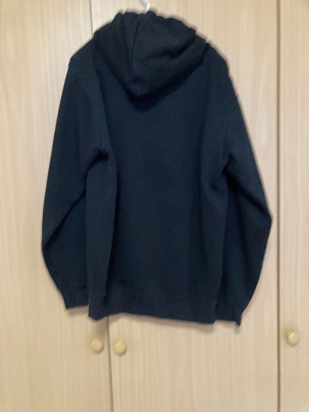 Maglioni & Felpe: Sweater schwarz Gr. M – Usato da Thun venduto da Vans_98 1