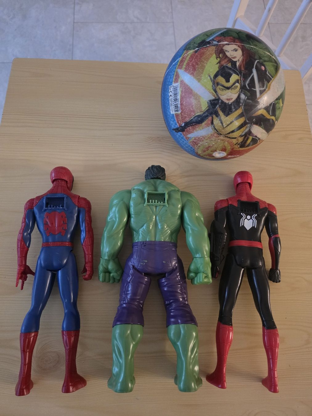 Hasbro Statuette: Marvel Figuren Set + Ball – Usato da Thun venduto da ak_illi46 1