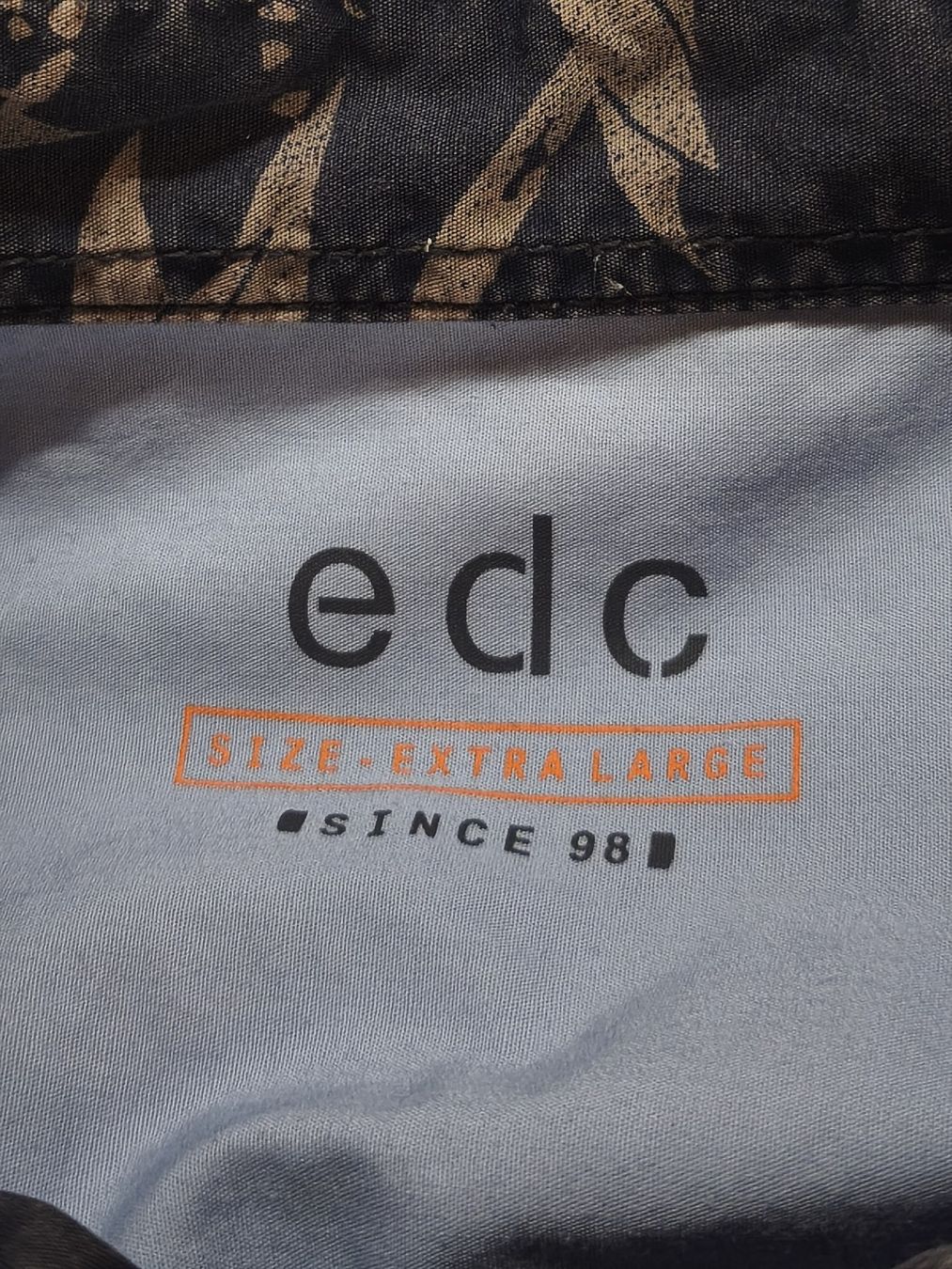 Esprit Camicie: EDC Hemd, Grösse XL, Hellblau mit Ellenbogen-Patches – Nuovo (secondo la descrizione) da Emmetten venduto da SecondhandSiska 4