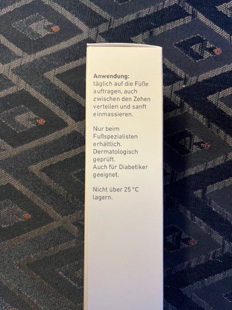 Pediküre: Pflege Creme bei schwitzenen Füssen – Neu und originalverpackt aus Nottwil von Frontal 1