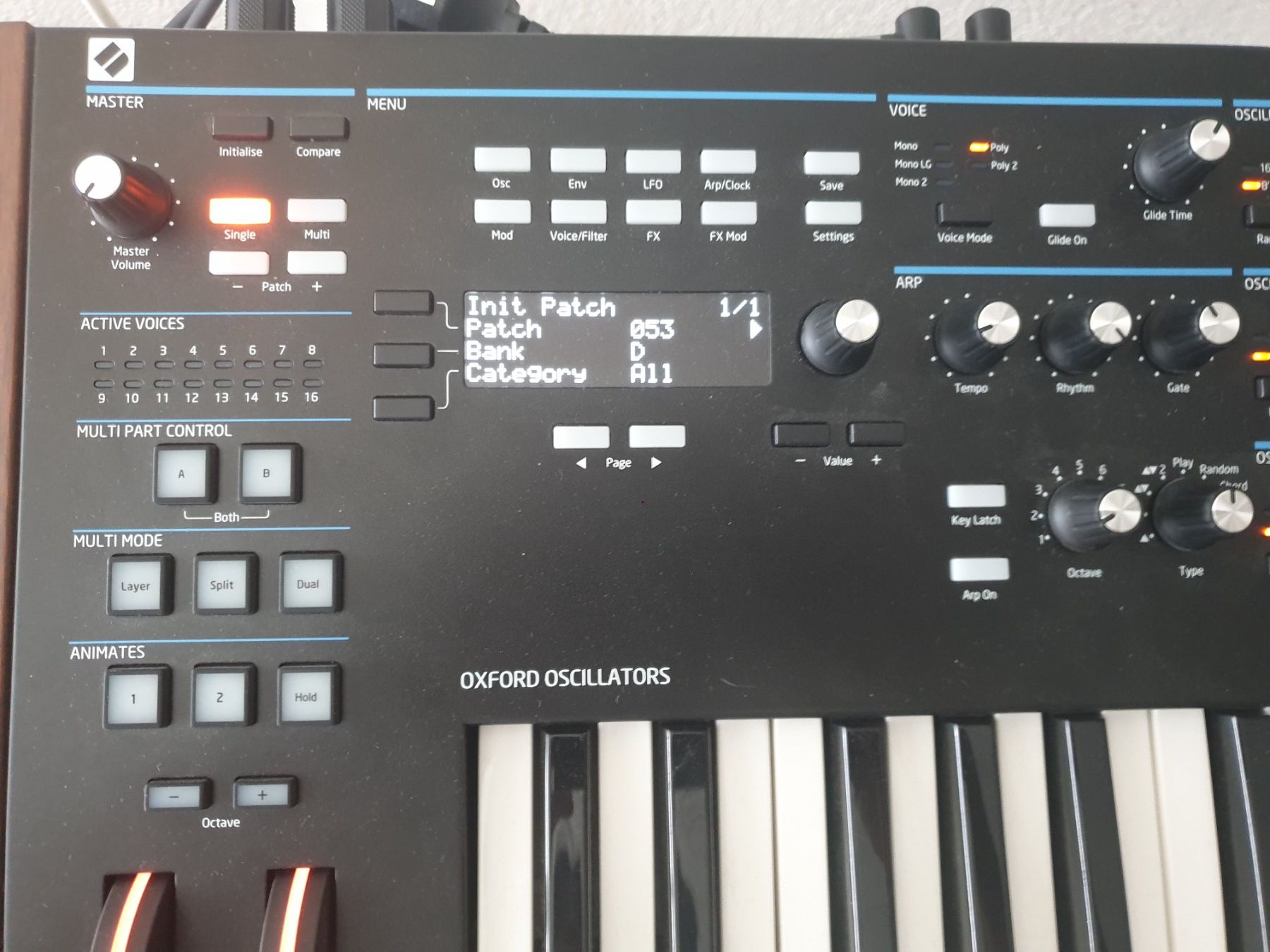 Novation Instruments de musique: Novation Summit – D'occasion à Fribourg par Lancius 1