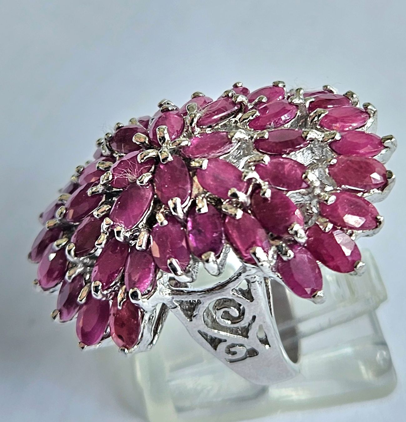 Anelli: Ring Silber mit vielen roten Rubinen, Ringgroesse 56 – Nuovo (secondo la descrizione) da Zürich venduto da benedikt12 8