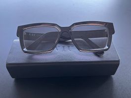 Viu Sonnenbrille, schwarz (korrigiert)