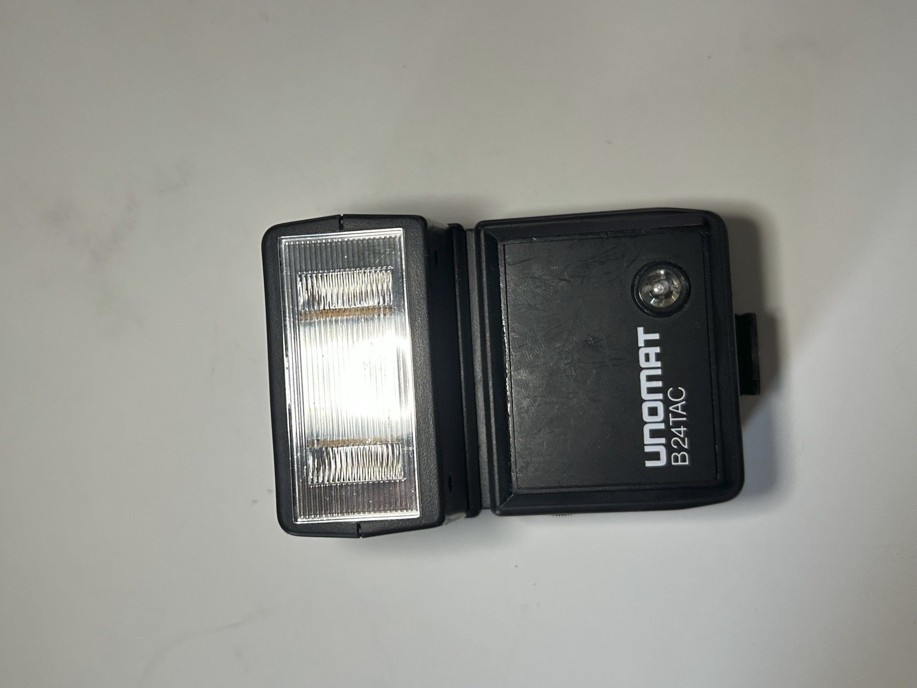 Flashs: Camera flash UNOMAT B24 TAC – D'occasion à Zürich par giovi321 1