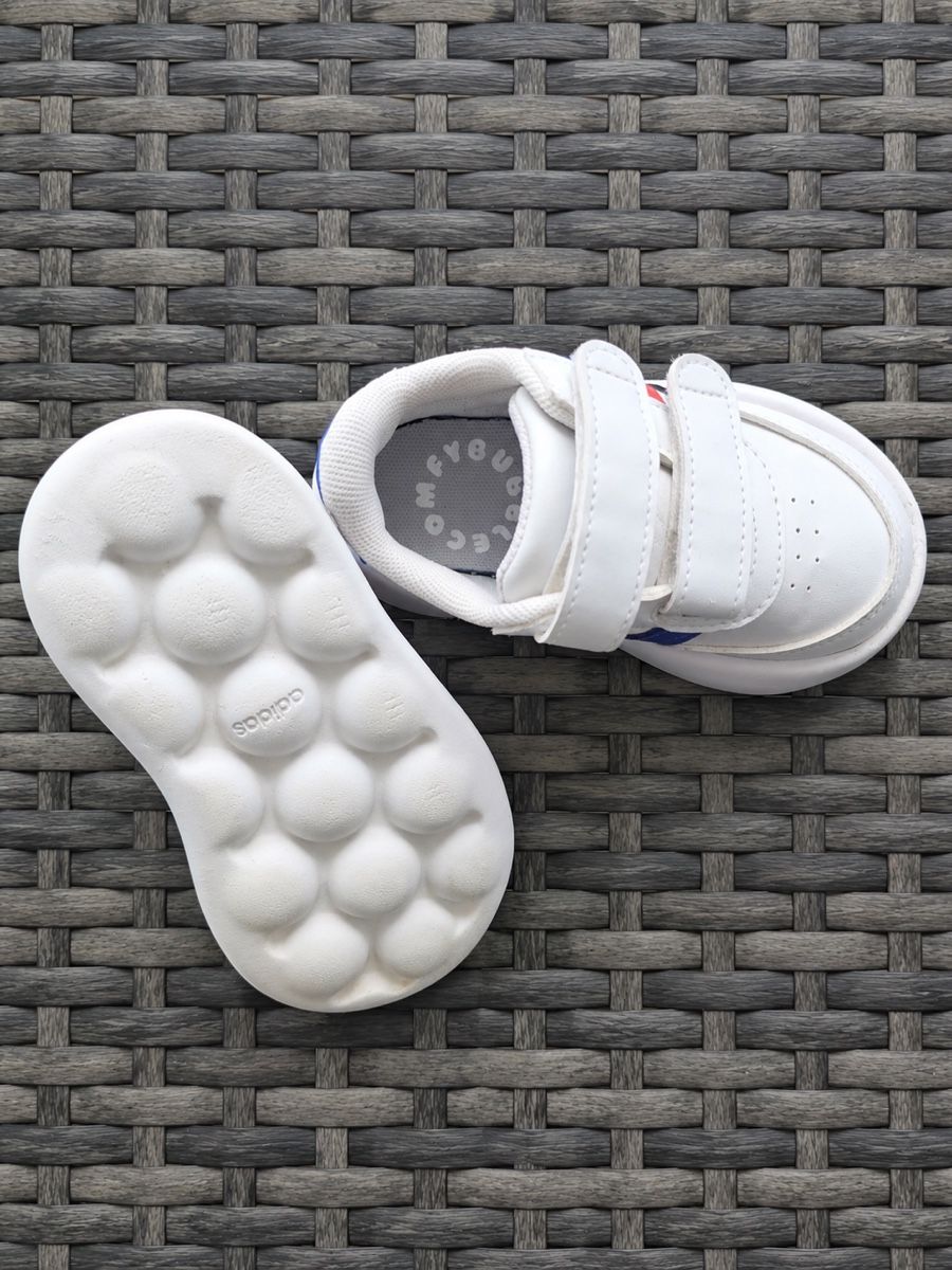 Adidas Scarpe per ragazzi: Adidas Sneakers Grösse 22 – Nuovo (secondo la descrizione) da Laufen venduto da AnSaLuLe 1