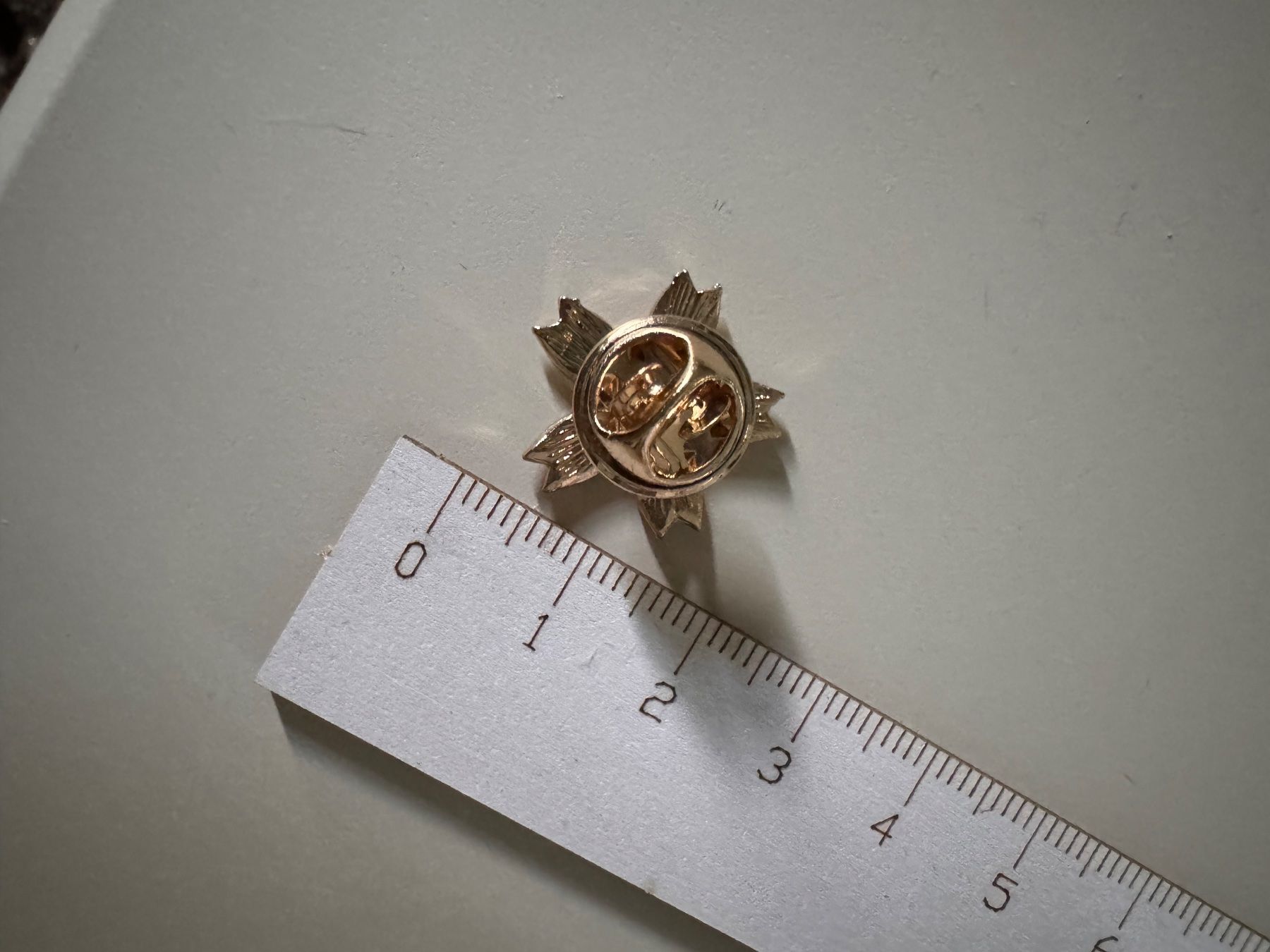 Spille & Fermagli: Cherry flower pin – Nuovo (secondo la descrizione) da Genève venduto da Ballpencase 3