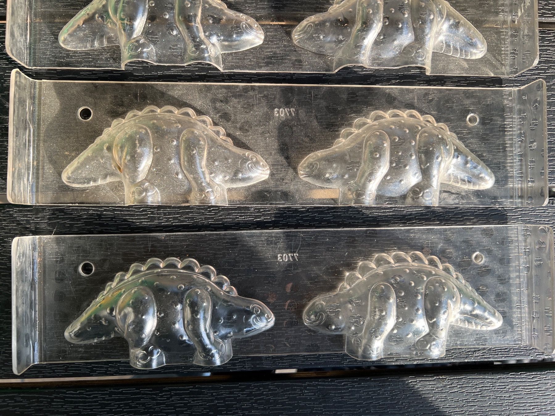 Teglie da forno: Schoko Gussformen Mini Dino – Usato da Egg b. Zürich venduto da SwissTradingAgency 2