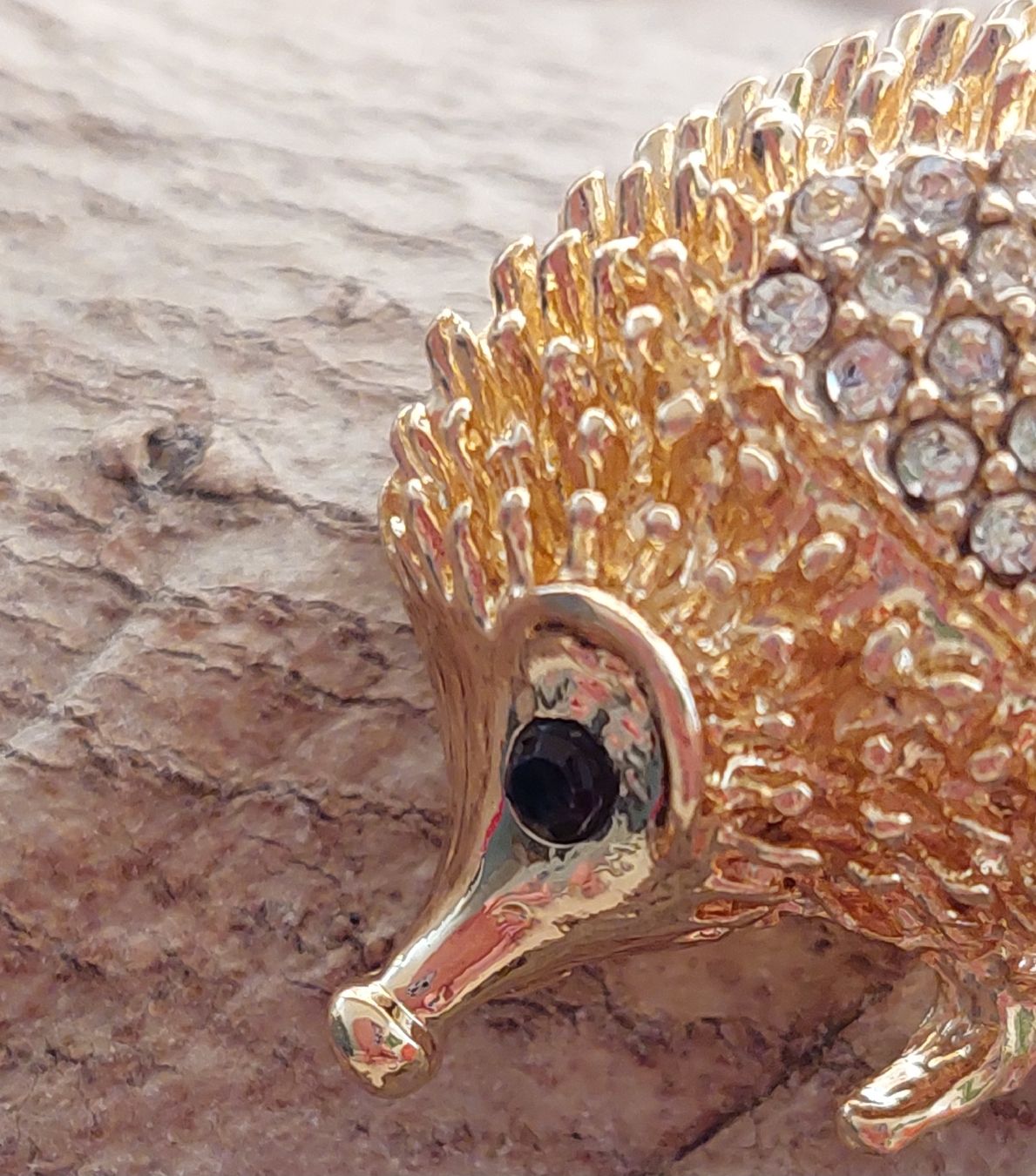 Spille & Fermagli: Vintage Brosche Igel gold farbig mit Strass – Nuovo (secondo la descrizione) da Oberwil BL venduto da Hunajakakku 2