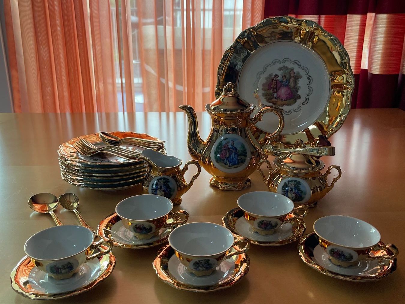 Set di piatti: BAVARIA Waltersdorfer Mocca/Kaffee Service 20 teilig – Usato da Niederwil AG venduto da Vonky