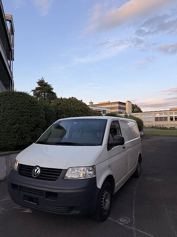 Dienstleistungen & Reparaturen: T5 Transporter MIETEN ab 99.-/Tag – Gebraucht aus Uster von Florian_97