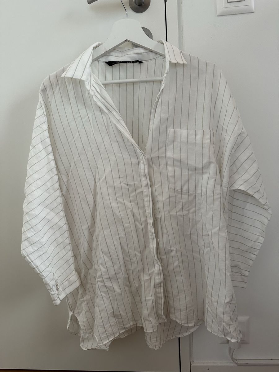 Zara Chemisiers: Oversize gestreifte Zara Bluse, Grösse M – Neuf (Voir description) à Dänikon ZH par Annikaberg