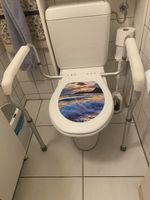 Sedile rialzo wc per anziani e disabili, con braccioli regol