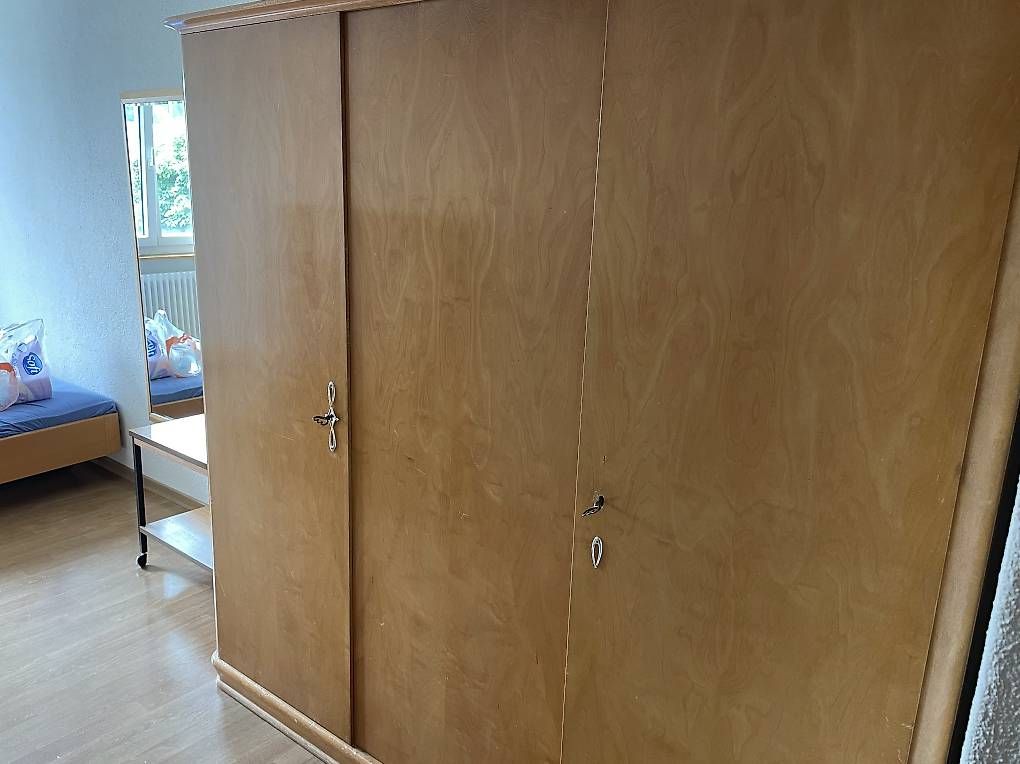Armadi: Kleiderschrank 182 x 50 x 172.5 – Usato da Gebenstorf venduto da Hhedy 4