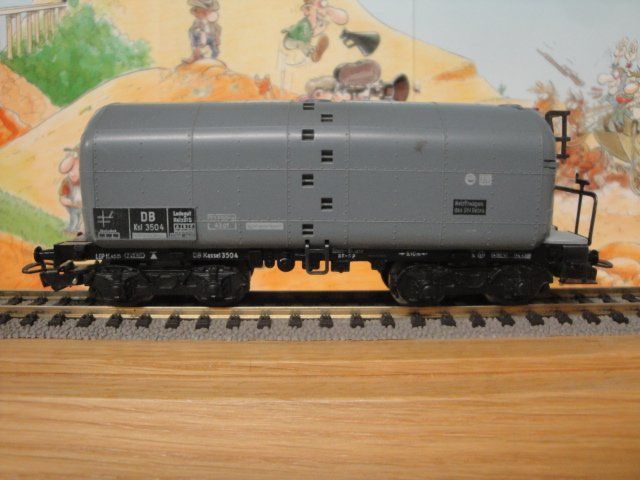MARKLIN WAGON BIERE A ESSIEUX SNCF LA MARSEILLAISE 2 RAILS CC