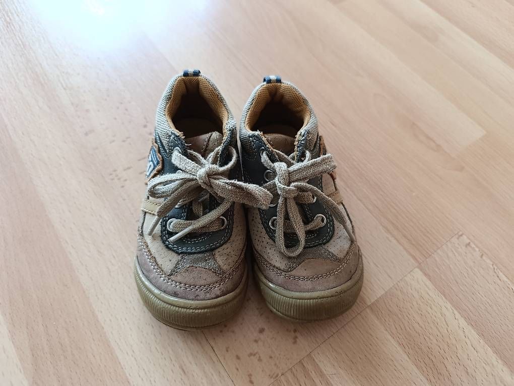 Chaussures garçon: Kinderschuhe Gr. 24 – D'occasion à Berg TG par Gisela86 1