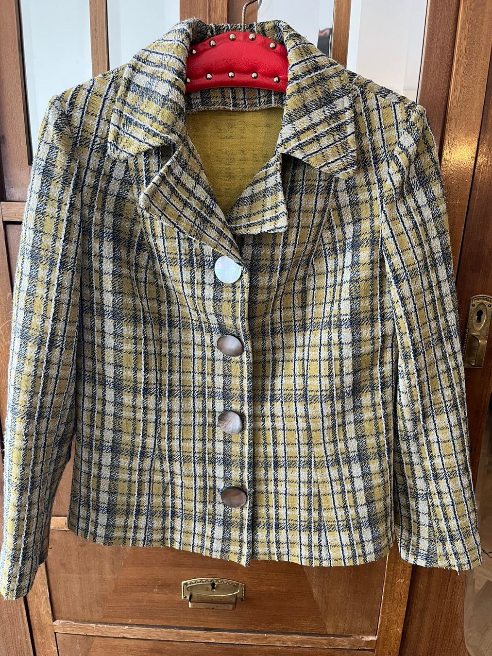 Giacche: Karierte Vintage-Jacke mit Perlmutterknöpfen, ca. Gr. 38 – Usato da Wädenswil venduto da Aniares2 1