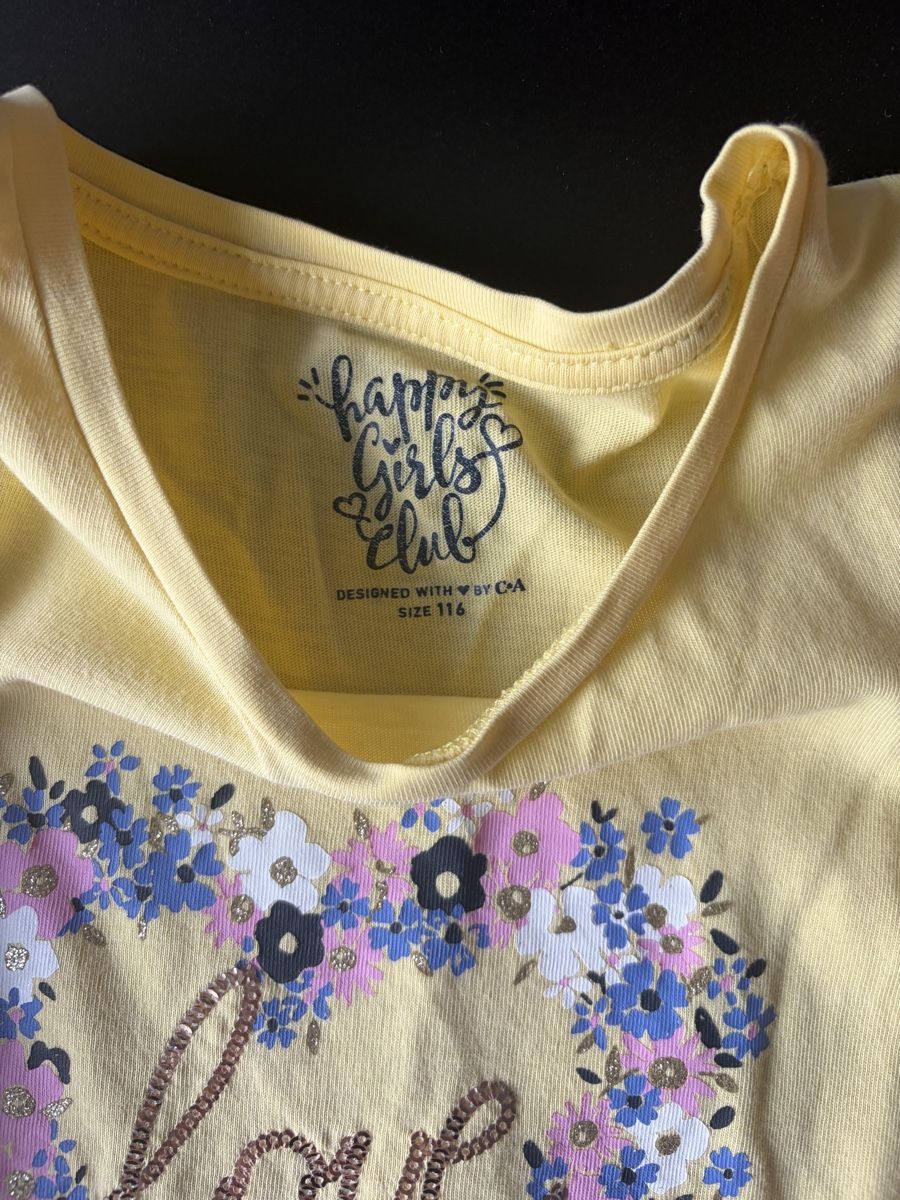 Blusen, T-Shirts & Tops: T-Shirts – Neu (gemäss Beschreibung) aus Horgen von lee_kh6r 2