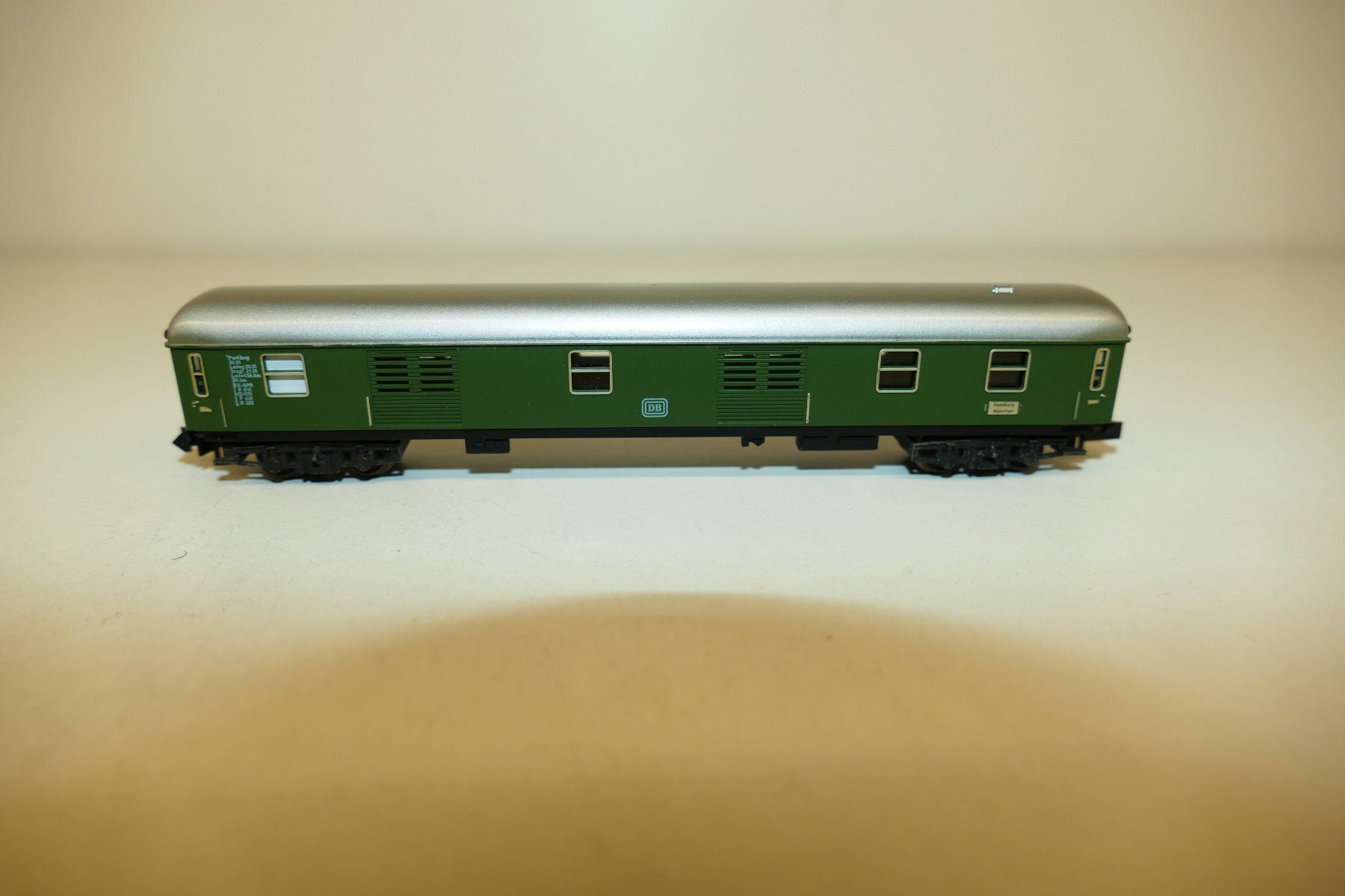 Trix Modellini di ferrovie: Minitrix N: DB Gepäckwagen – Nuovo (secondo la descrizione) da Niederhasli venduto da rail-duerst 1