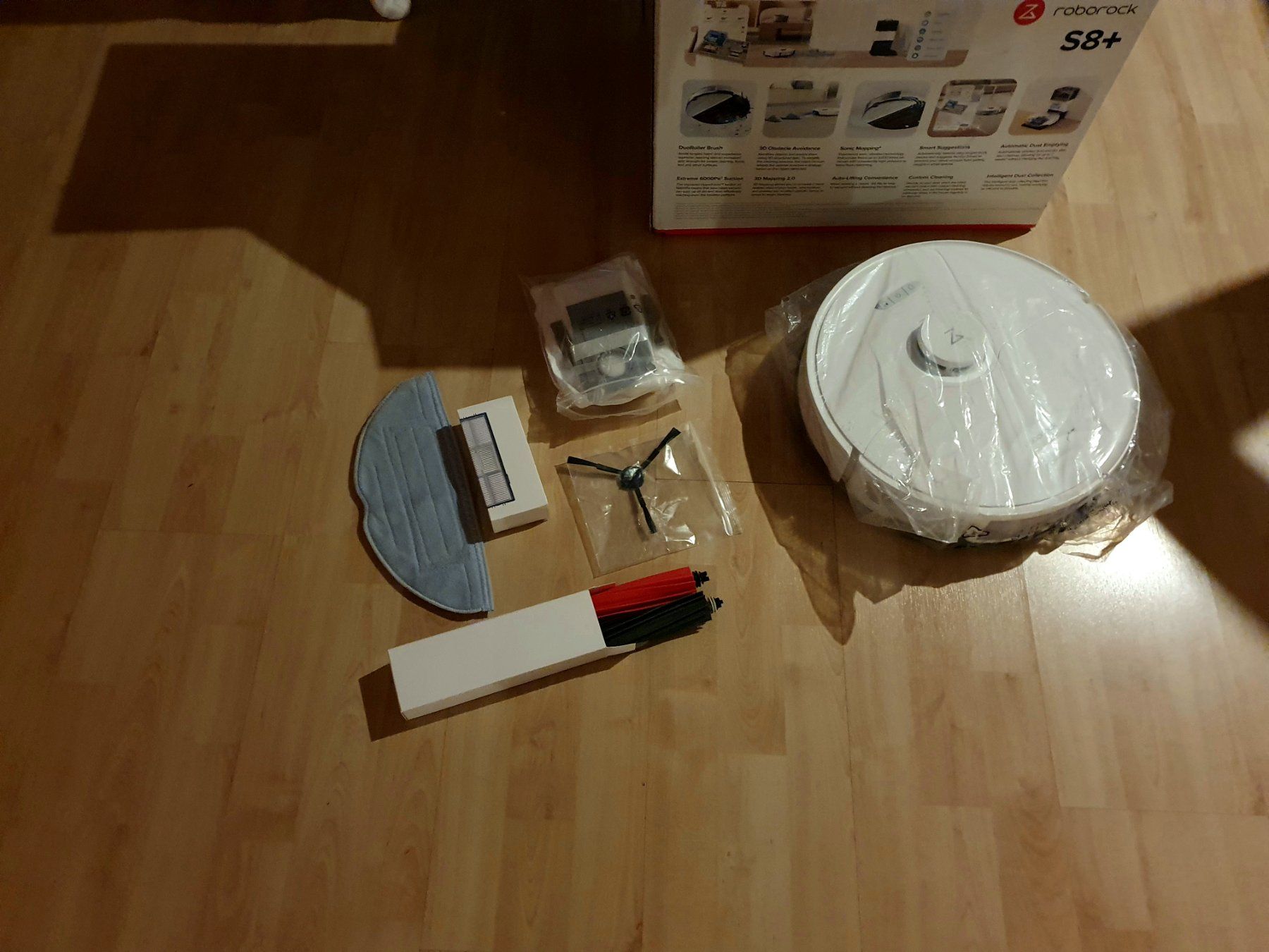 Roborock Aspirapolveri & Accessori: Staubsaugerroboter Roborock inkl. Ladestation – Usato da Bonstetten venduto da Globixx 4