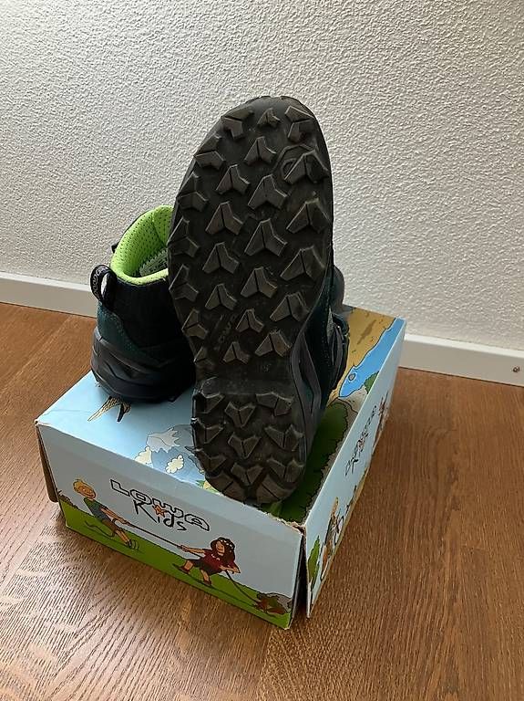Scarpe per ragazzi: Kinderwanderschuhe LOWA Gr.34 – Usato da Uitikon Waldegg venduto da joa_76g9 2