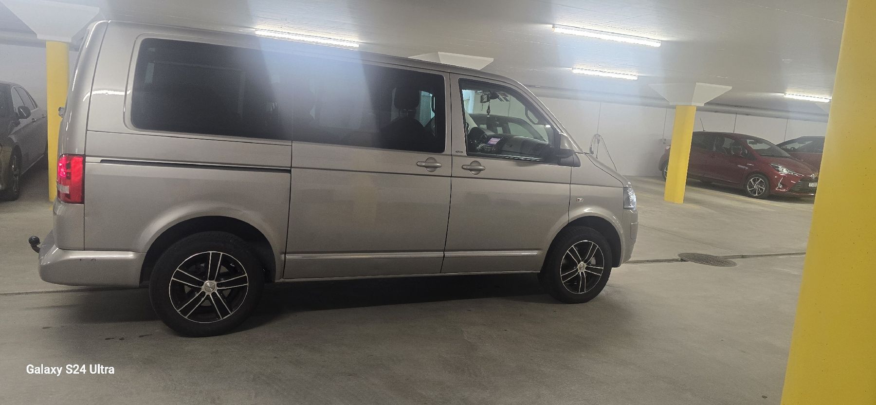VW Autos: VW T5 Multivan 2.0 Highline  – Gebraucht aus Diessenhofen von Garant-Garage 4