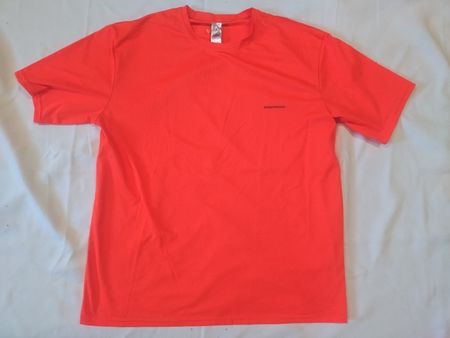 T-shirt Solignac orange fluo, taille XL, TBE 