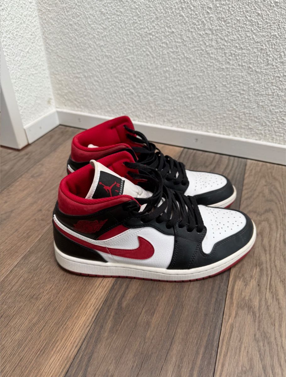 Jordan Scarpe da uomo: Jordans mid rot schwarz  – Usato da Teufen AR venduto da Pusteblume31 2