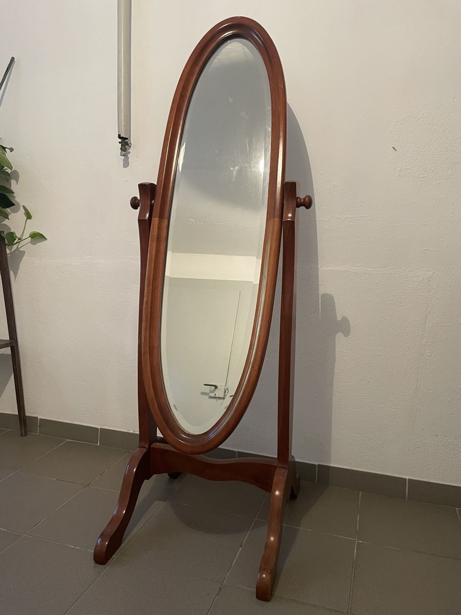Specchi: Standspiegel Holz oval kippbar – Usato da Lausanne venduto da ben_vk68