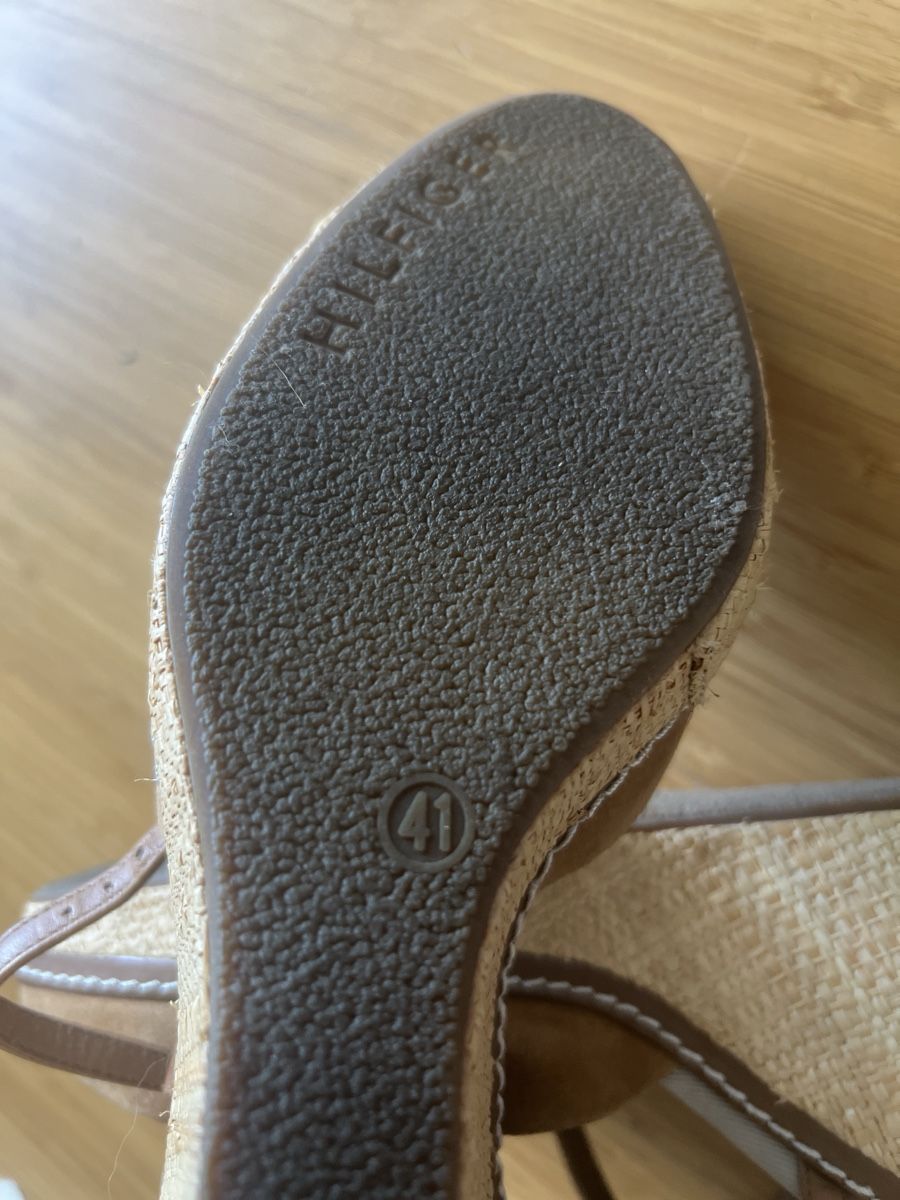 Tommy Hilfiger Scarpe da donna: Tommy Hilfiger compensées (41) neuves – Nuovo (secondo la descrizione) da Nyon venduto da ikel78 3