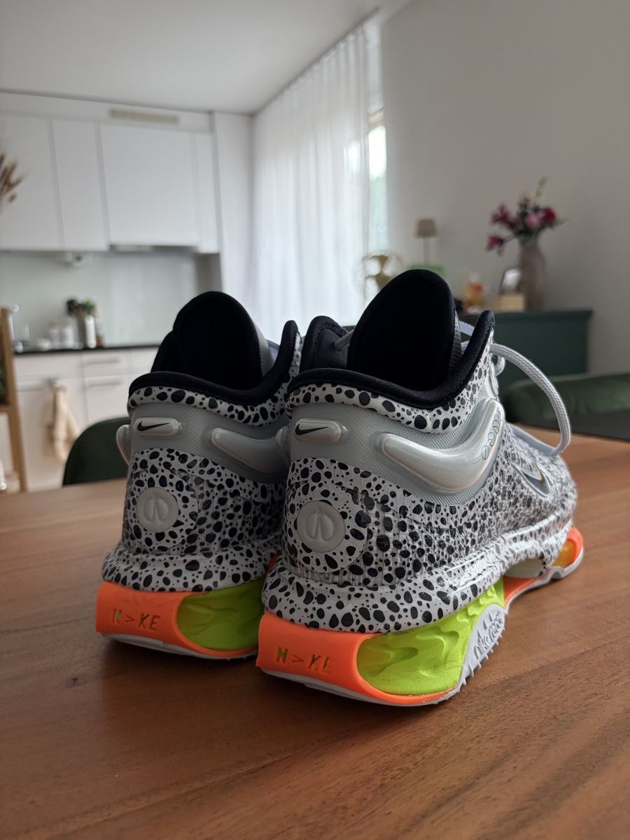 Nike Scarpe da uomo: Nike Air Zoom Gt Jump 2 Olympic – Nuovo (secondo la descrizione) da Solothurn venduto da fab_y5pk 2
