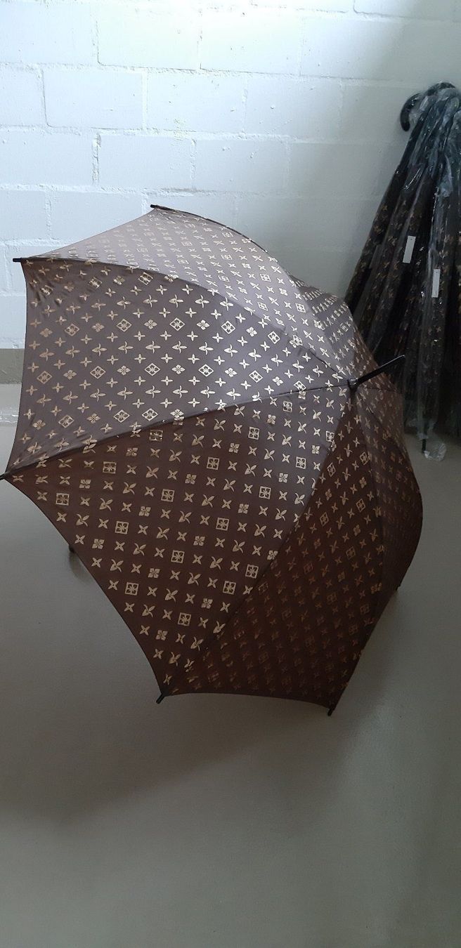 Ombrelli: Neue Regenschirme – Nuovo e nell'imballaggio originale da Tagelswangen venduto da BrigittaC01 2