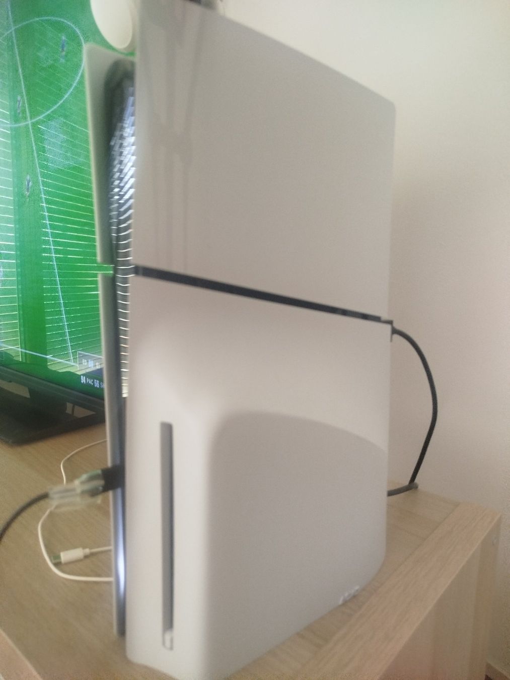 Sony Konsolen: PS5 SLIM DISC EDITION – Gebraucht aus Porza von san_5q7p